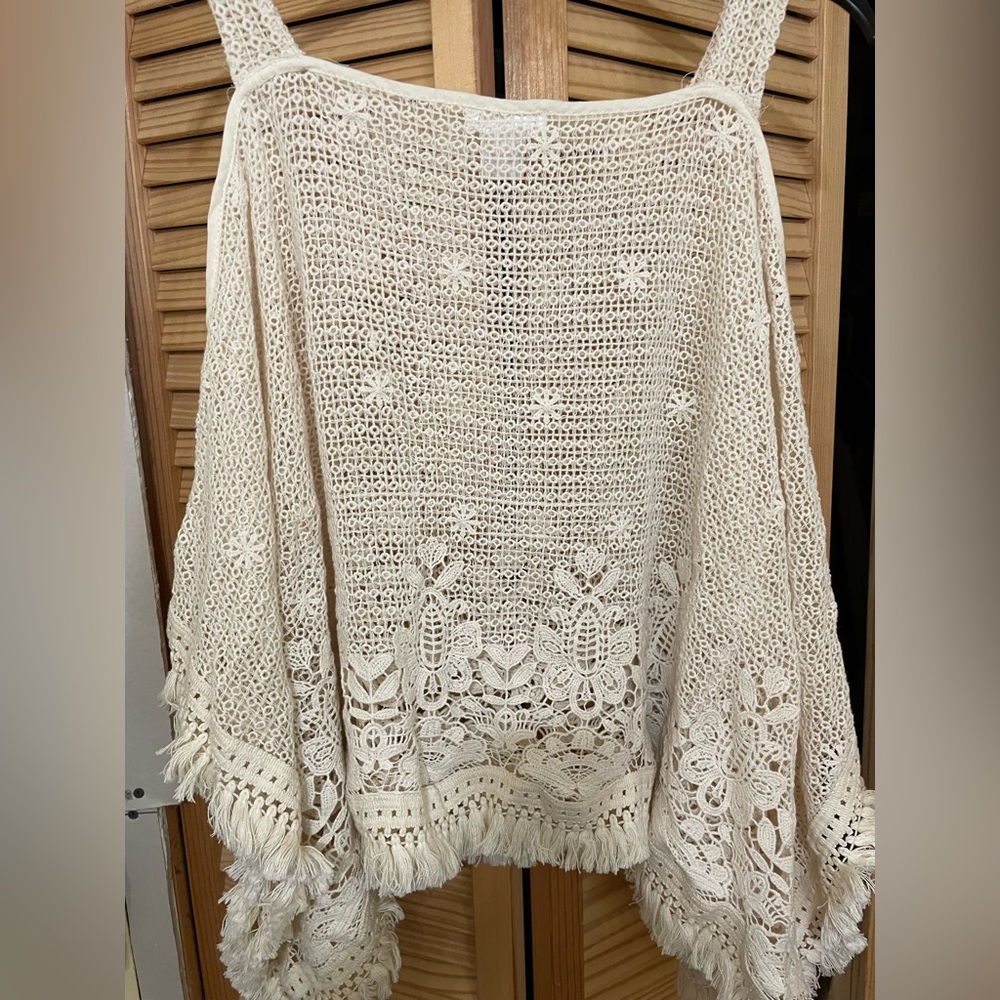 Boho crochet cold shoulder top